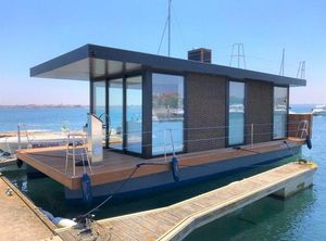 2023 Waterlily Outdoor Houseboat