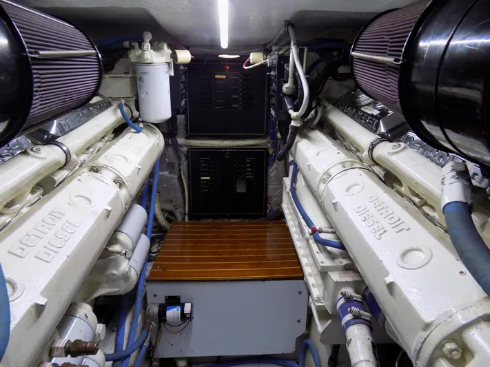 Time Out Yacht Photos Pics 