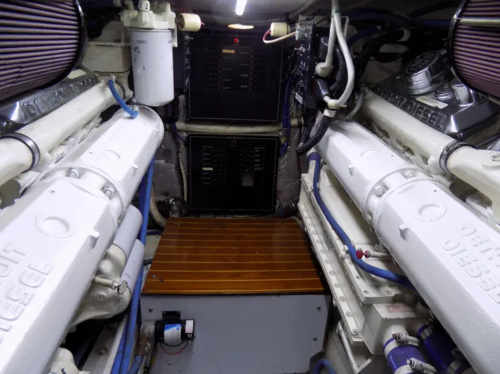 Time Out Yacht Photos Pics 