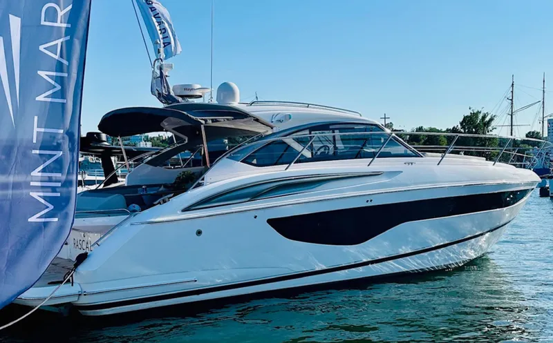 Rascal Yacht Photos Pics 