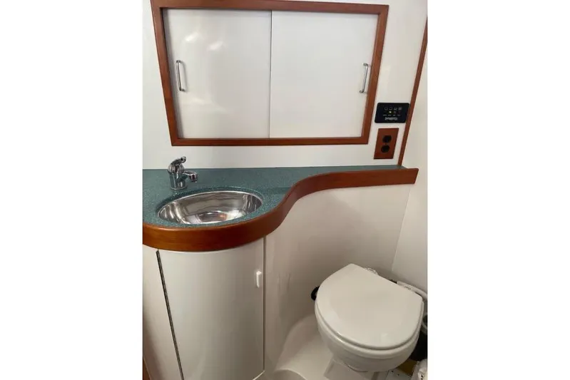 White Rose Yacht Photos Pics Fully enclosed head