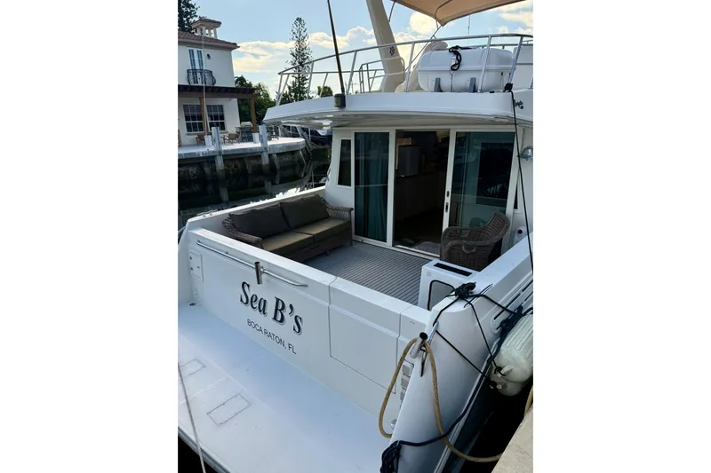 Sea B's Yacht Photos Pics Cockpit