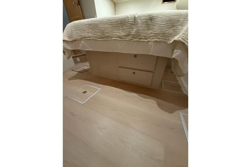 Sea B's Yacht Photos Pics Master Stateroom with under-berth storage