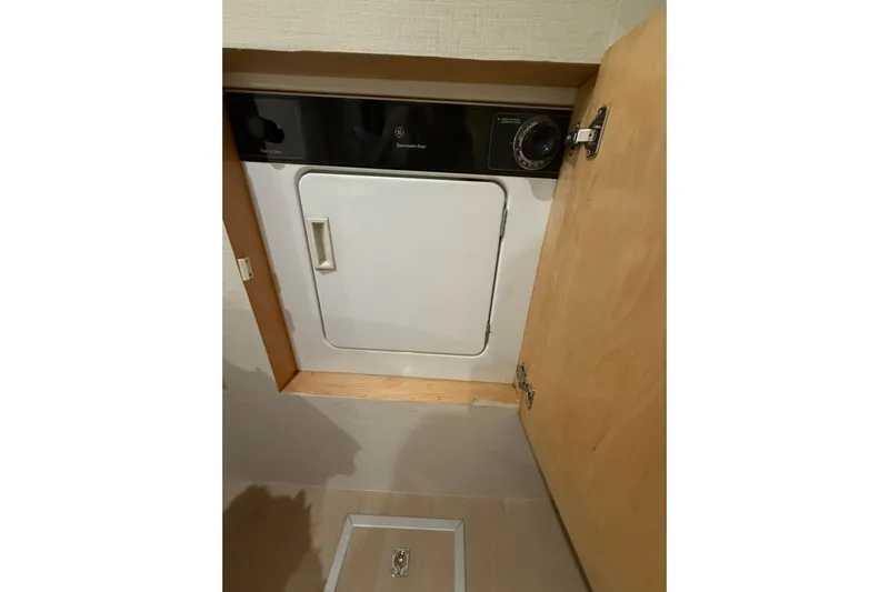 Sea B's Yacht Photos Pics Laundry