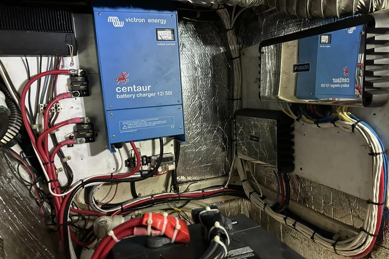 Sea B's Yacht Photos Pics Electrical System