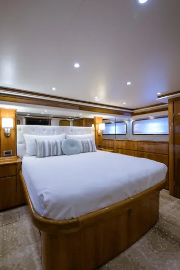 Osh-it Yacht Photos Pics Master Stateroom