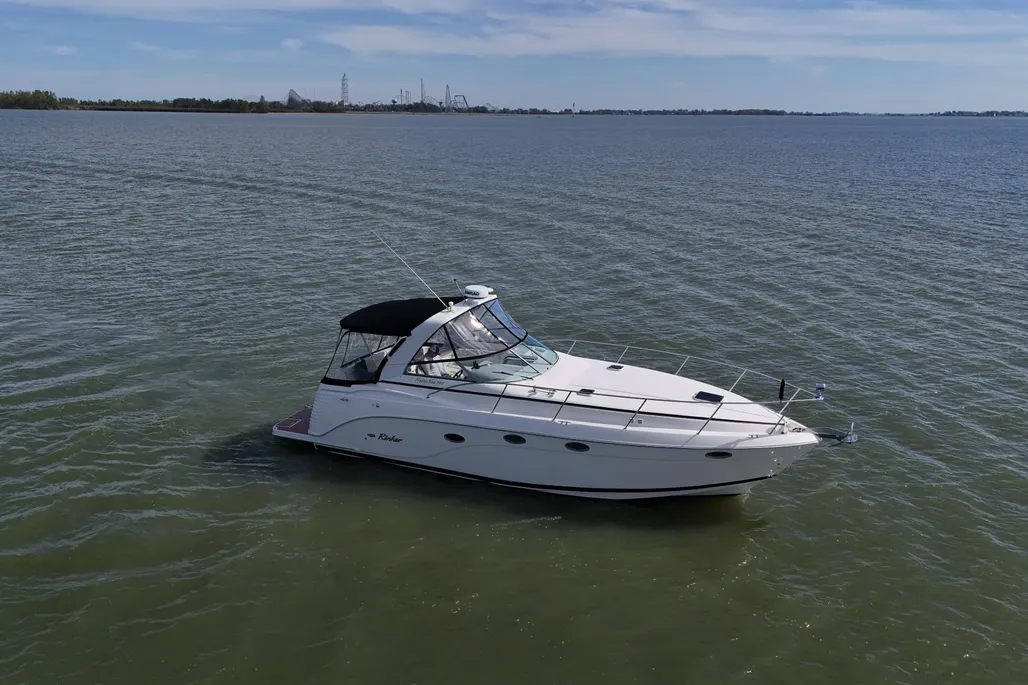 2006 Rinker 360 Express Cruiser Cruiser for sale - YachtWorld