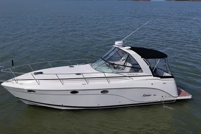 Rinker 360 Express Cruiser