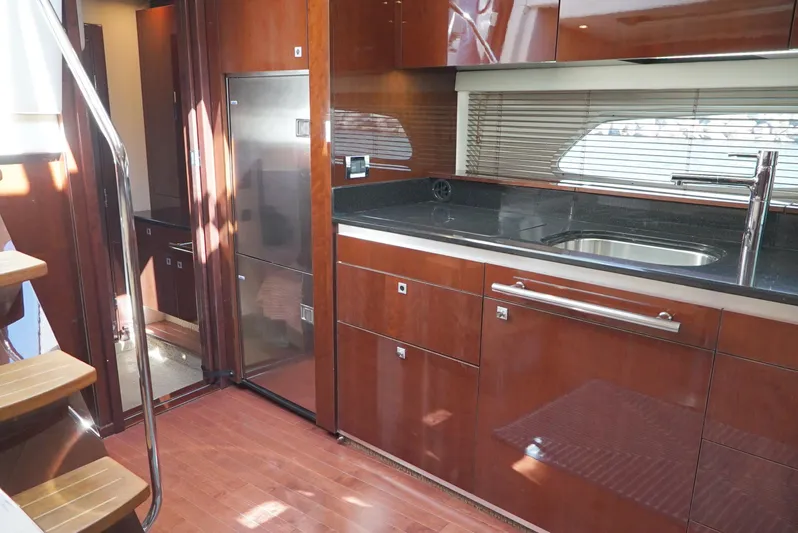 Door V Door Yacht Photos Pics 