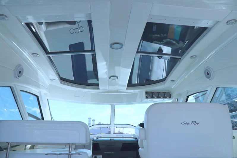 Door V Door Yacht Photos Pics 