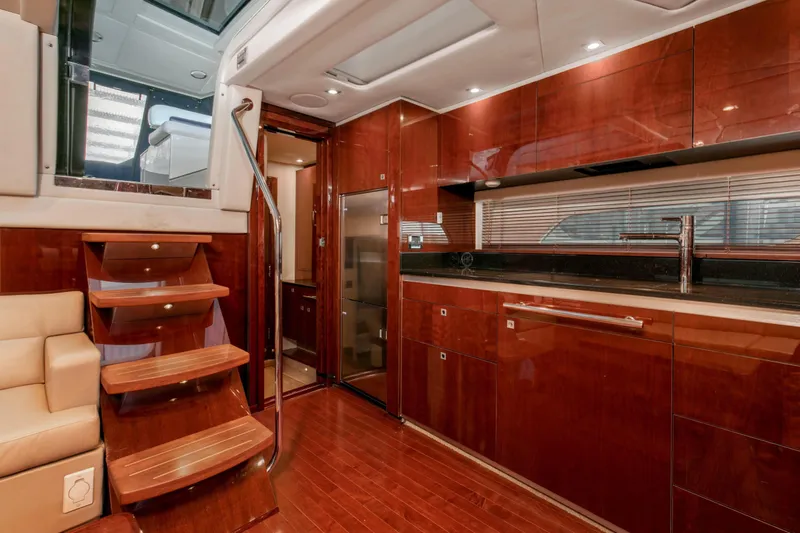 Door V Door Yacht Photos Pics 