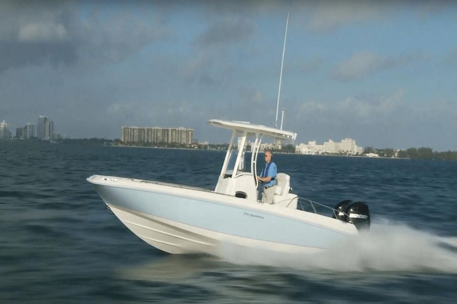 2020 Boston Whaler 270 Dauntless