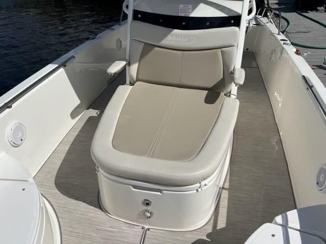 2020 Boston Whaler 270 Dauntless