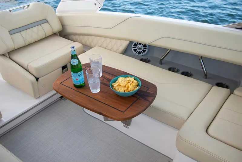  Yacht Photos Pics Manufacturer Provided Image