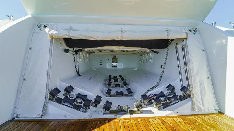 Brigadone Yacht Photos Pics 