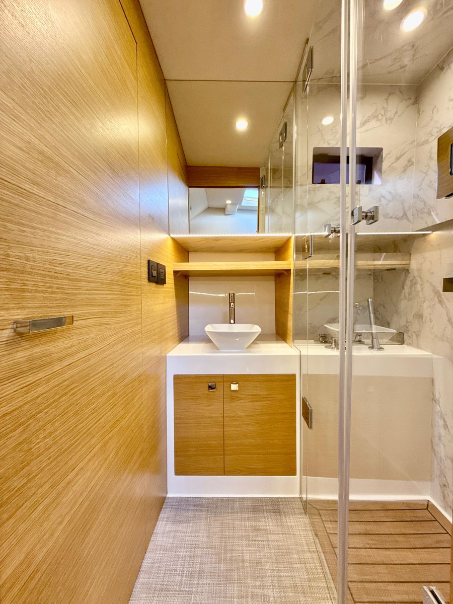 2023 De Antonio Yachts 50 