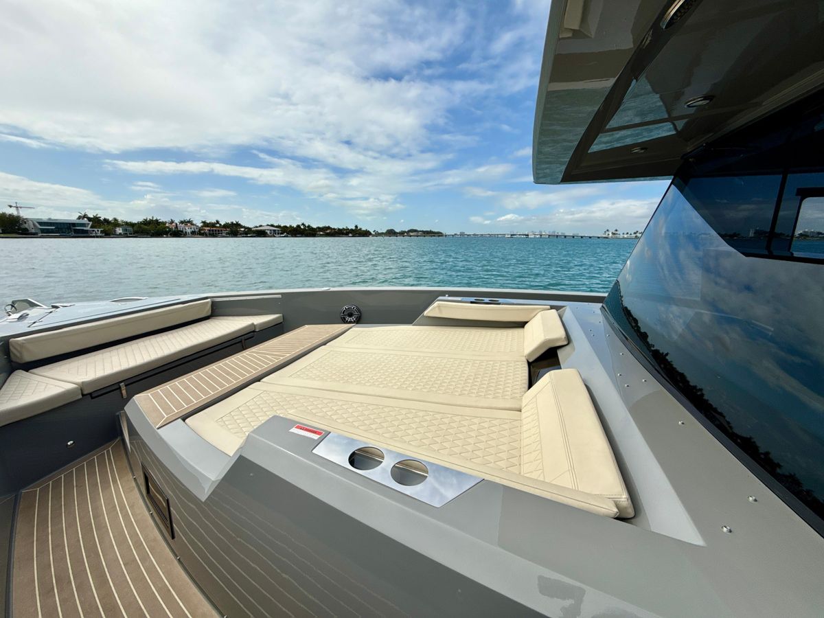 2023 De Antonio Yachts 50 