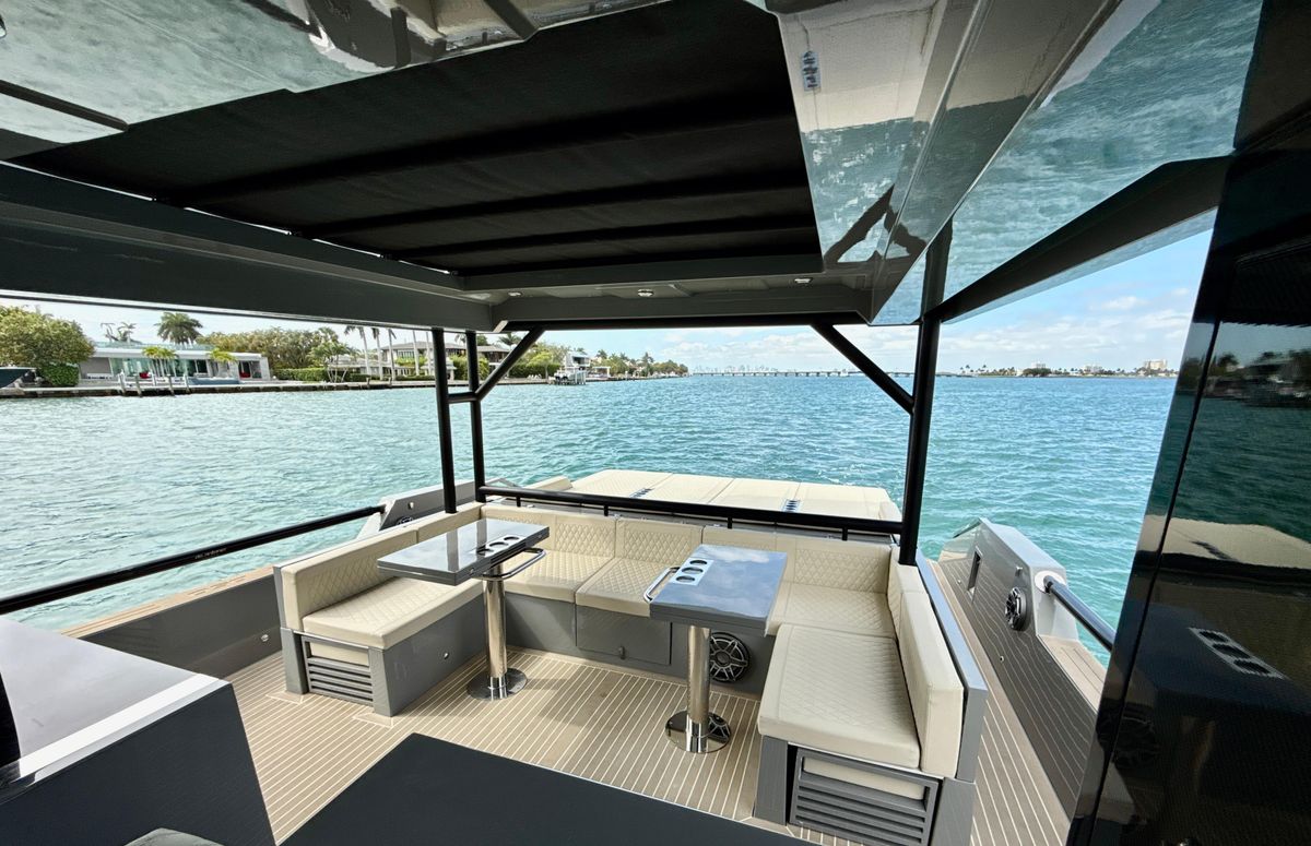 2023 De Antonio Yachts 50 
