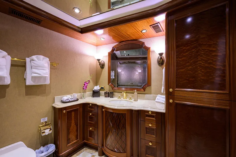 Excellence Yacht Photos Pics 