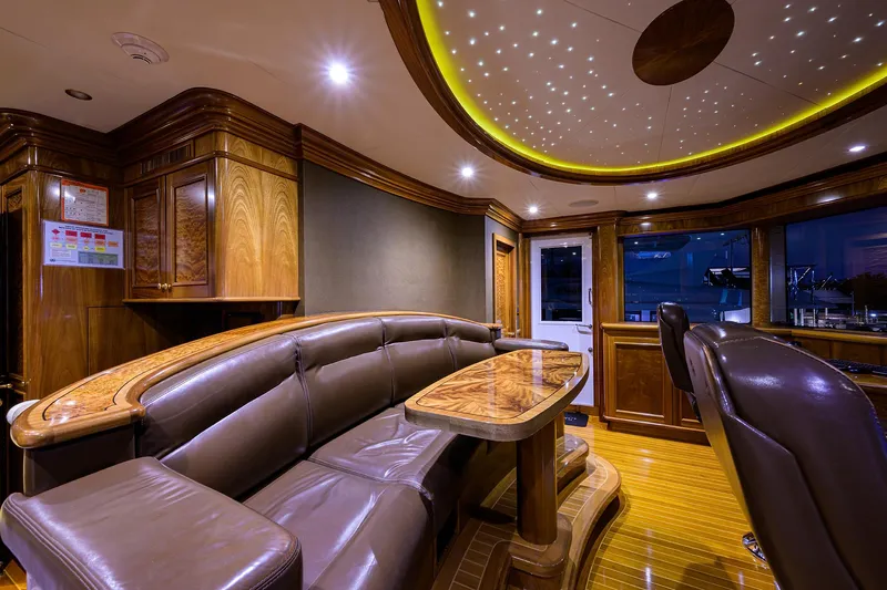 Excellence Yacht Photos Pics 