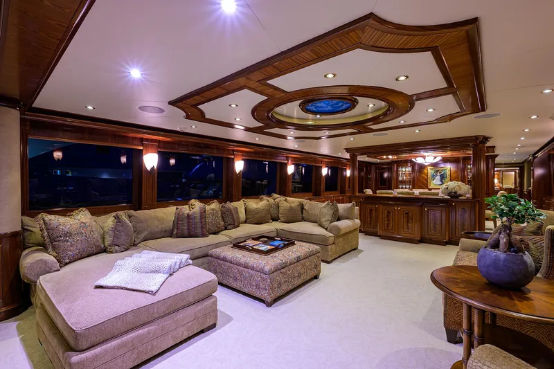 Excellence Yacht Photos Pics Luxurious interior of 2010 Richmond Yachts 150, featuring elegant seating and wooden accents.