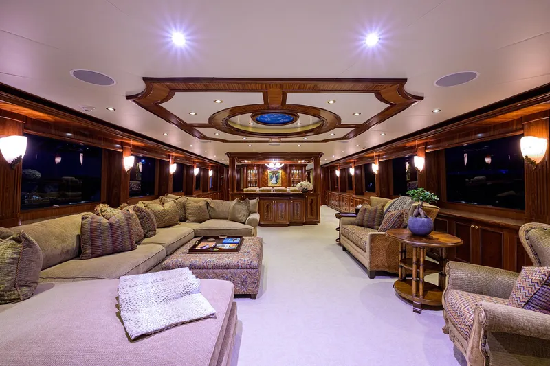 Excellence Yacht Photos Pics Luxurious interior of 2010 Richmond Yachts 150, featuring elegant seating and ambient lighting.