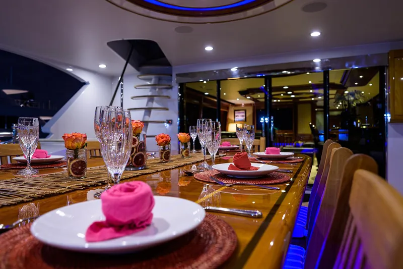 Excellence Yacht Photos Pics 