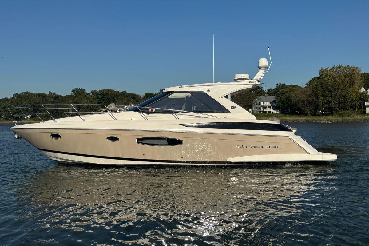 2018 Regal 42 