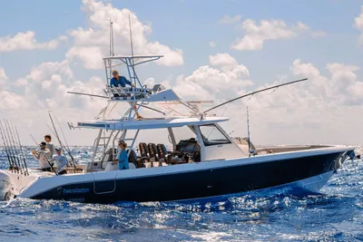 Everglades 455 Center Console