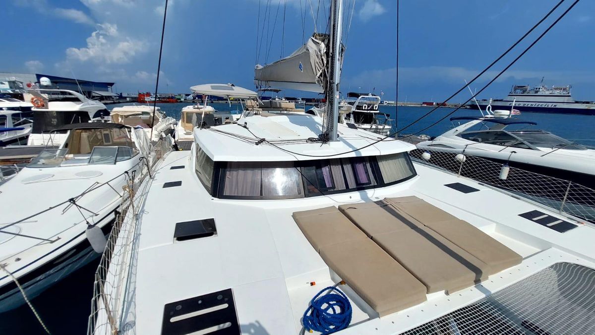 2018 Fountaine Pajot 46 