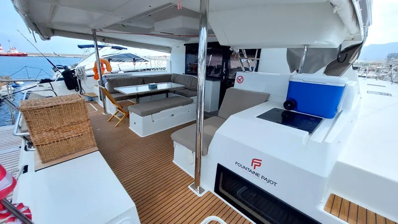  Yacht Photos Pics 2018 Fountaine Pajot Saona 47 yacht with spacious deck and seating area.