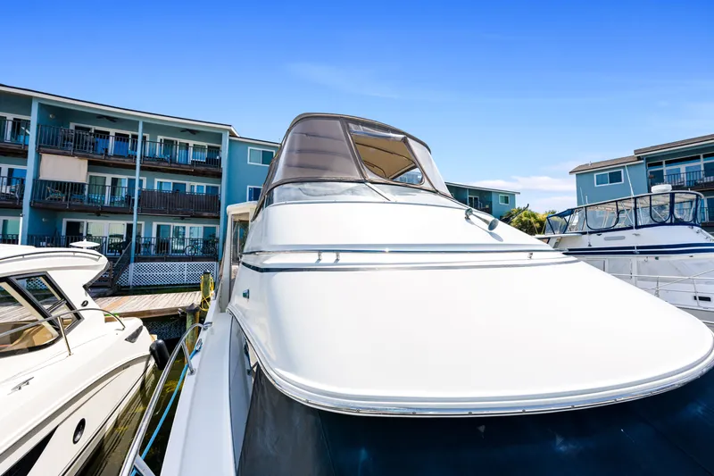 Loophole Yacht Photos Pics 