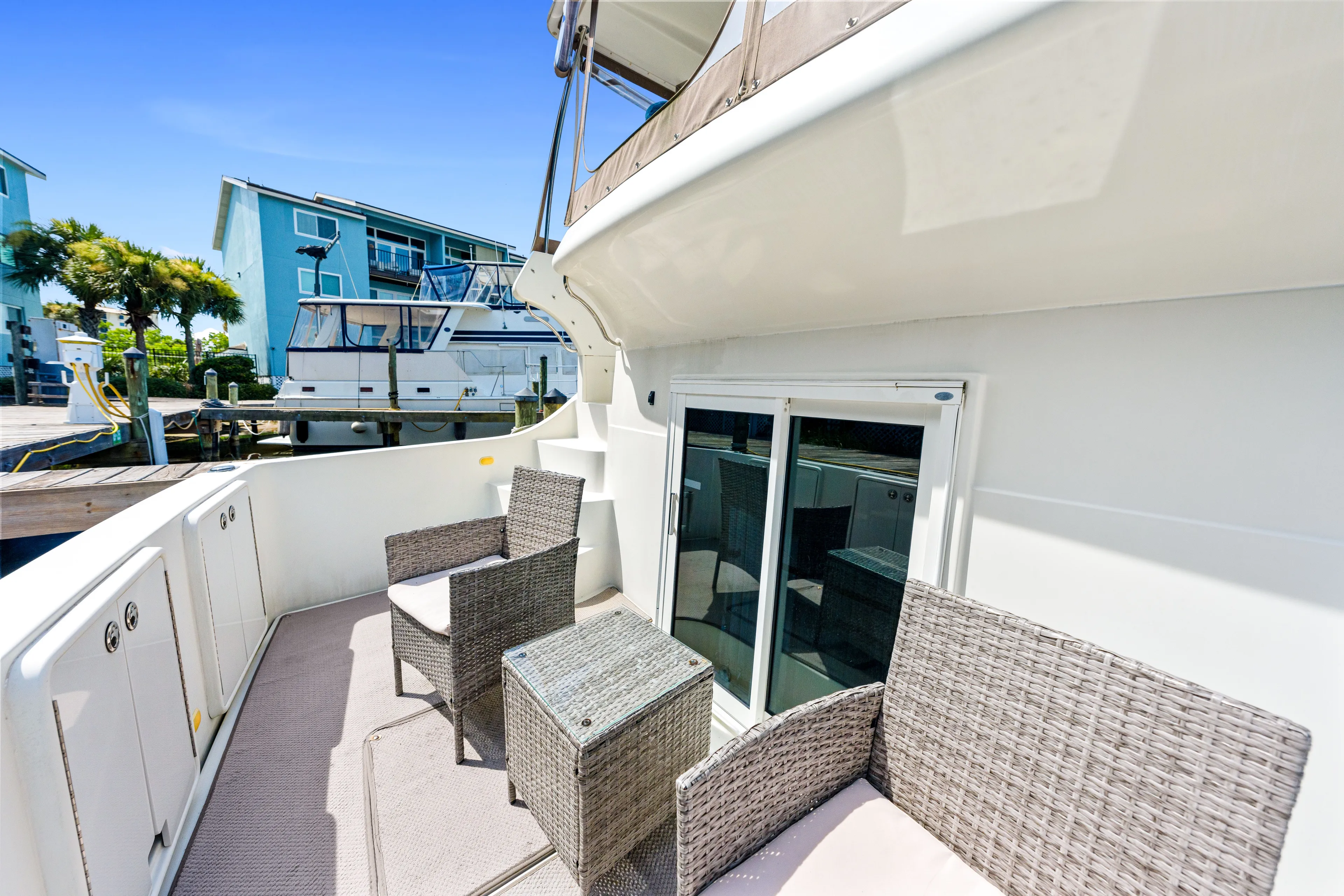 Loophole Yacht Photos Pics 