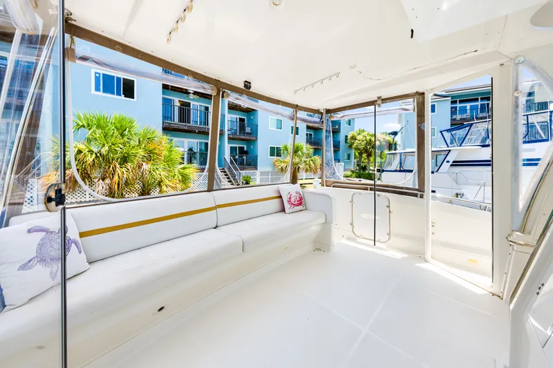 Loophole Yacht Photos Pics 