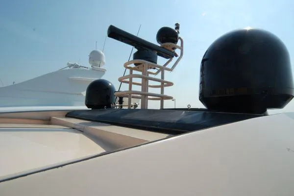  Yacht Photos Pics Sunseeker Predator 72 yacht radar and communication equipment, 2008 model, close-up view.