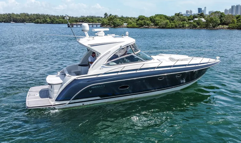 Liquid Asset Yacht Photos Pics 