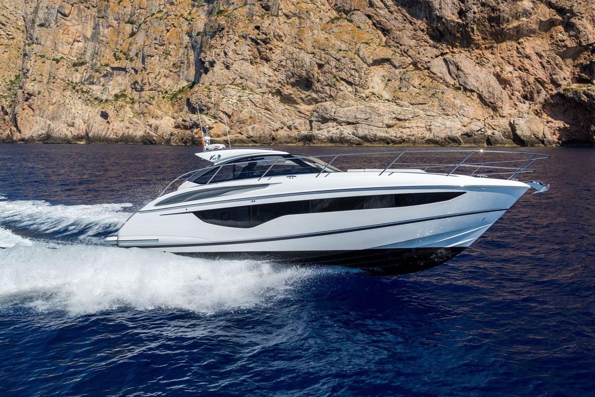 2018 Princess 42 