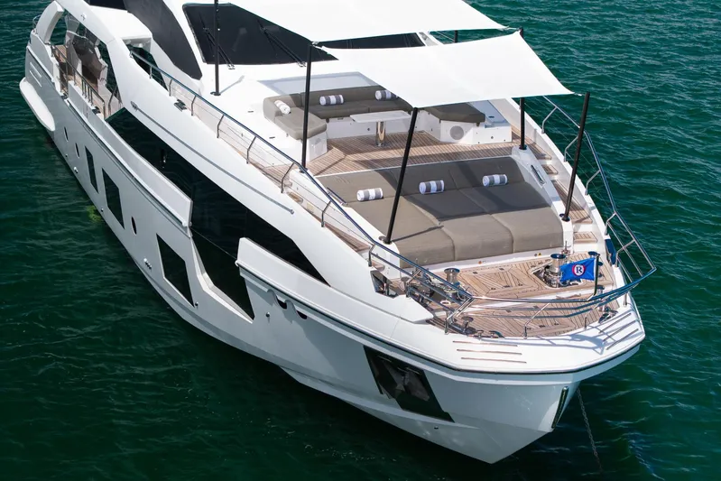 No Name Yacht Photos Pics Luxurious 2022 Azimut Grande 27 METRI yacht with spacious deck and modern design.
