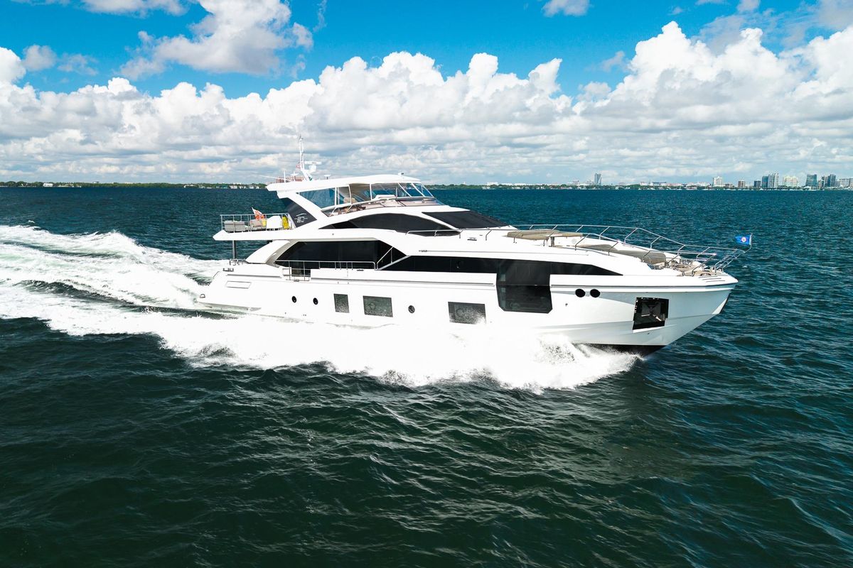 2022 Azimut 88 