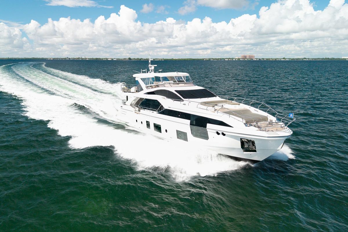2022 Azimut 88 