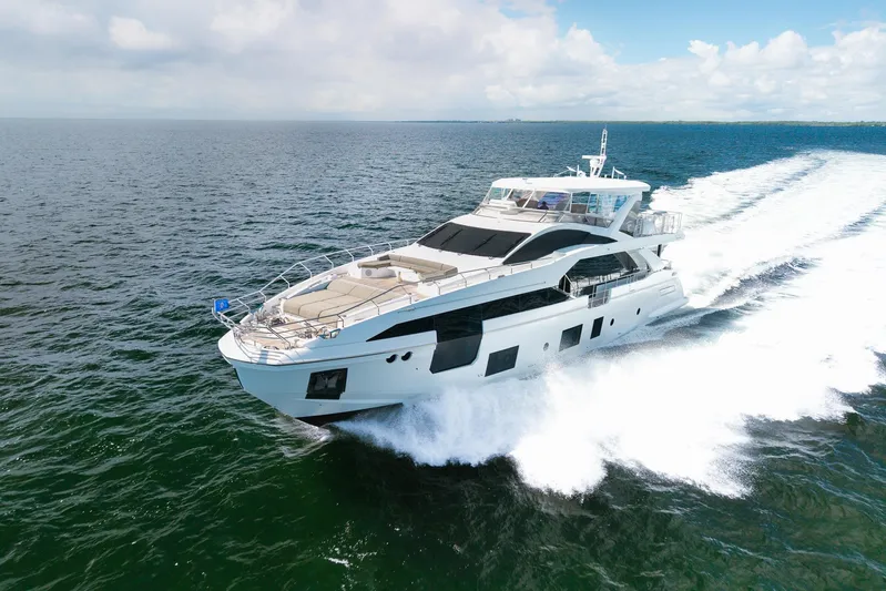 No Name Yacht Photos Pics Luxury 2022 Azimut Grande 27 METRI yacht cruising on open sea.