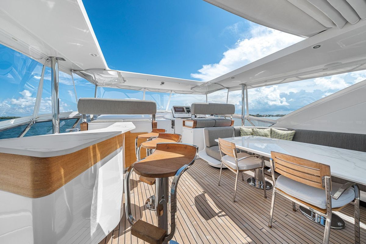 2022 Azimut 88 
