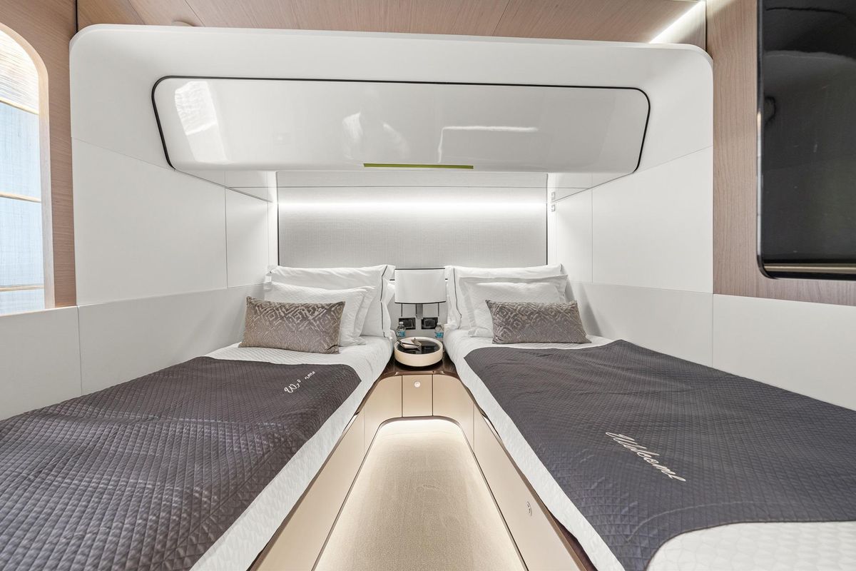2022 Azimut 88 