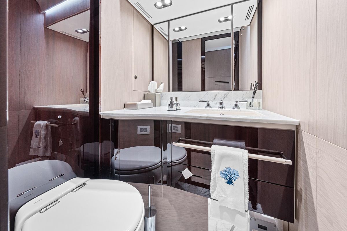 2022 Azimut 88 