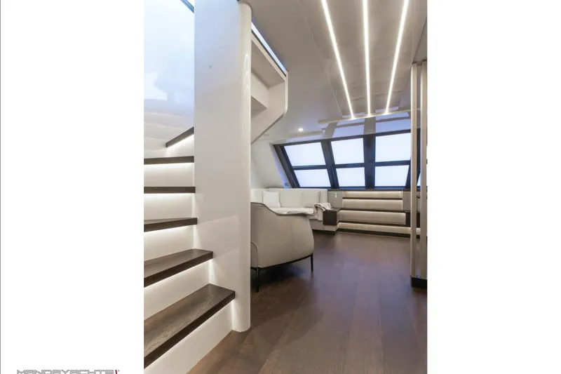  Yacht Photos Pics Luxurious interior of 2025 MandaYachts 8 SPIDER with modern design and ambient lighting.