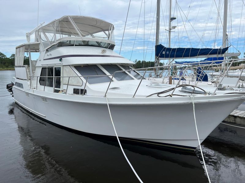 1995 Tollycraft 45 Cockpit Motor Yacht