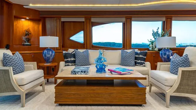 B Happy Yacht Photos Pics Salon to port