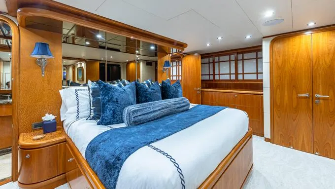 B Happy Yacht Photos Pics Master looking port