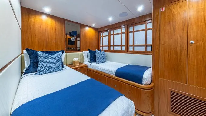 B Happy Yacht Photos Pics Stbd guest cabin looking fwd