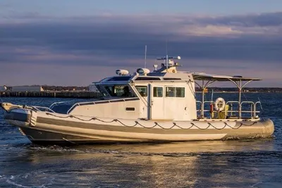 SAFE Boats 42 FC